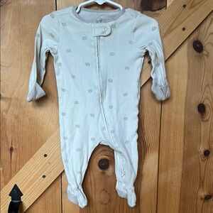 Cloud Island Cream Footed One Piece Size 3-6M